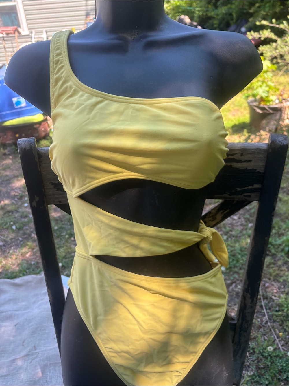Abercrombie & Fitch Yellow One-Shoulder Cutout One-Piece Swimsuit